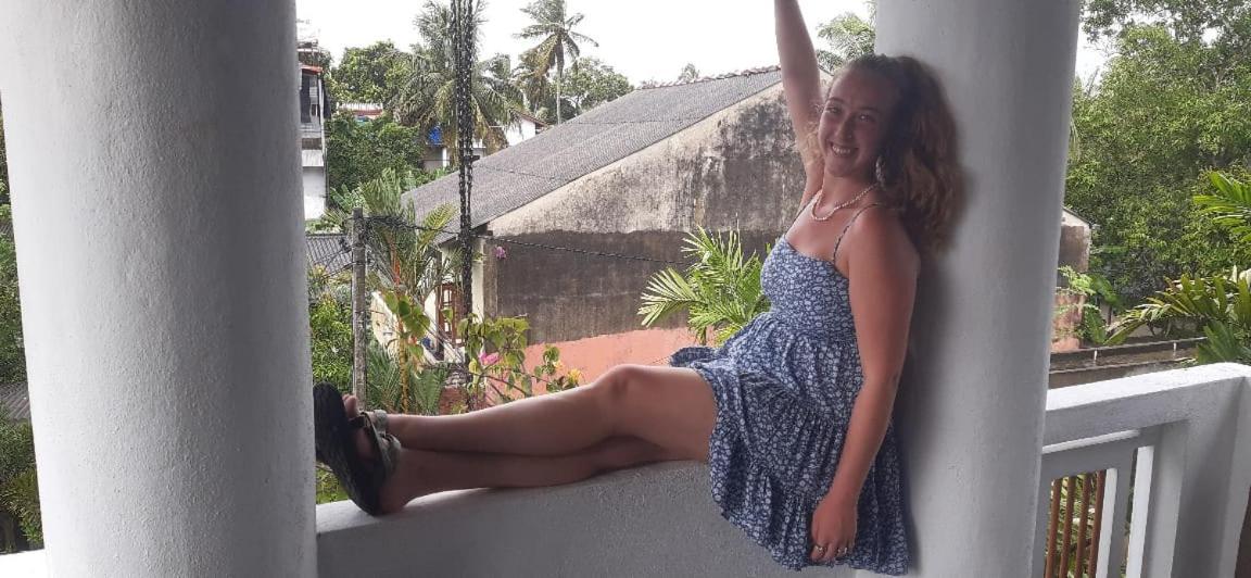 Melvila Peliyagoda Pattiya Bagian luar foto